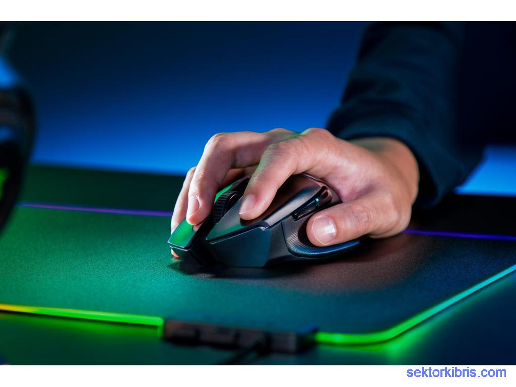 Razer Basilisk X HyperSpeed Kablosuz Gaming Mouse Kıbrıs